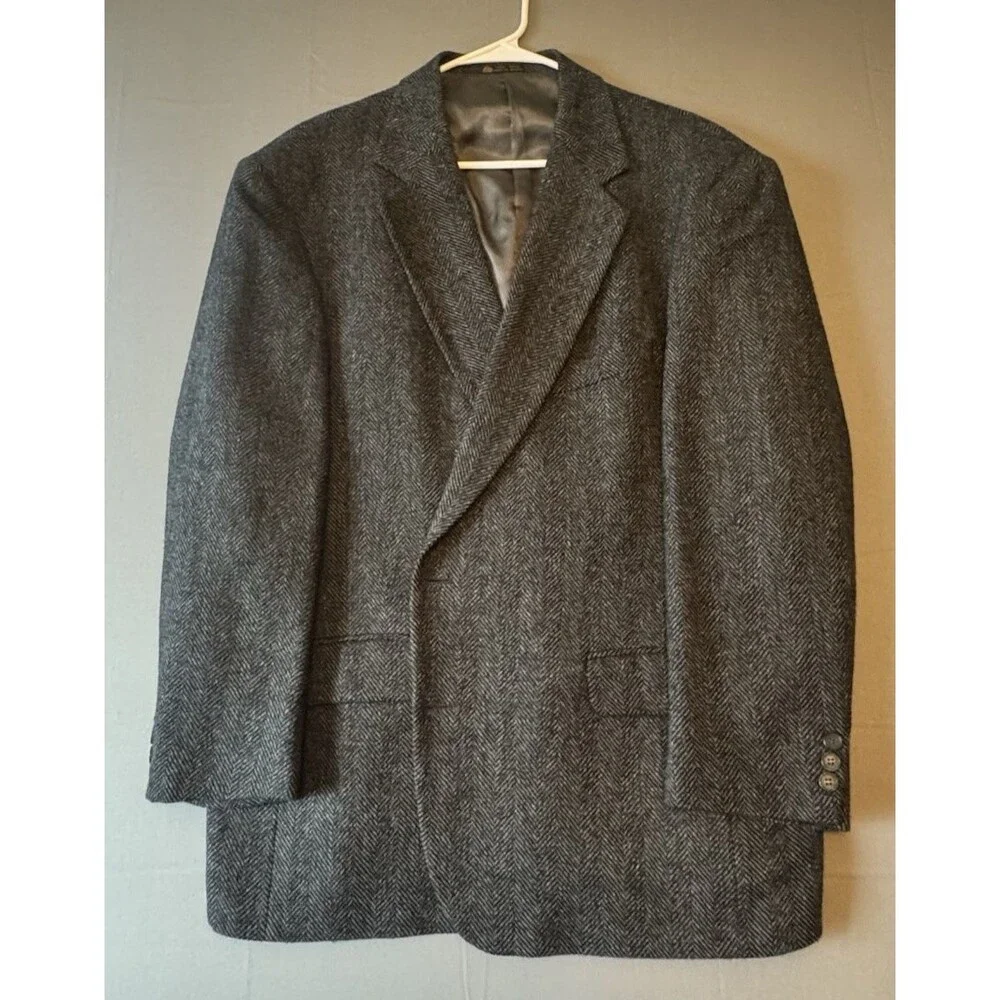 Men's Stafford Suit Jacket 100% Wool Gray Herringbone Size 48S